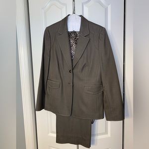 Tahari Size 10